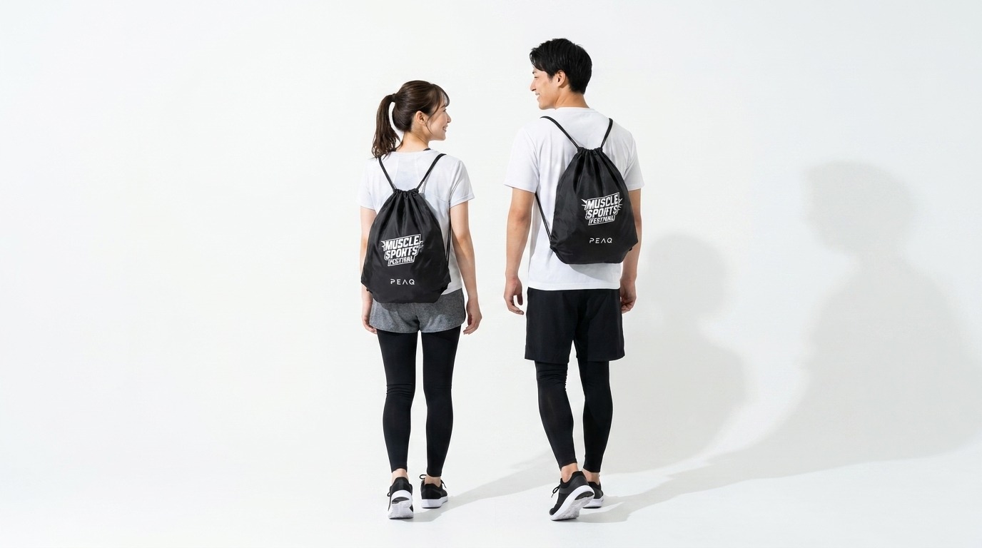 PEAQ × マッチョ運動会 コラボ ジム用バッグ 着用イメージ